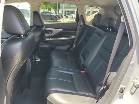Used 2024 Nissan Murano SV w/ SV Midnight Edition Package FWD image 17