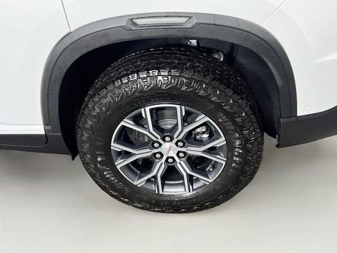 New 2026 GMC Acadia AT4 w/ Super Cruise Package image 28