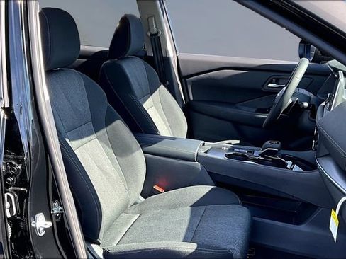 New 2026 Nissan Rogue SV FWD image 9