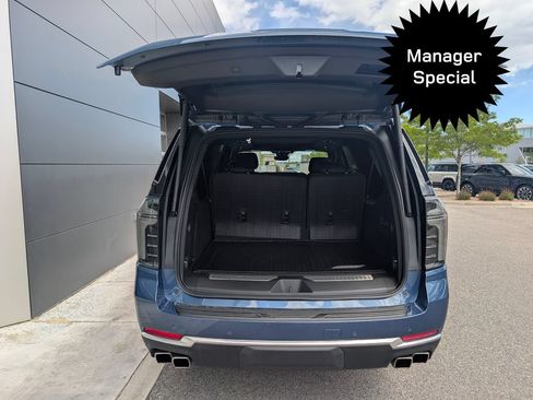 Used 2026 Chevrolet Suburban High Country w/ Sun And Tow Package AWD/4WD image 10