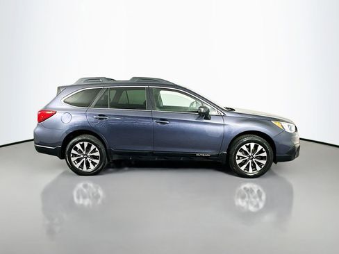 Used 2017 Subaru Outback 2.5i Limited AWD/4WD image 8