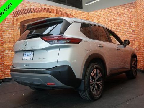 Used 2022 Nissan Rogue SV w/ SV Premium Package image 7