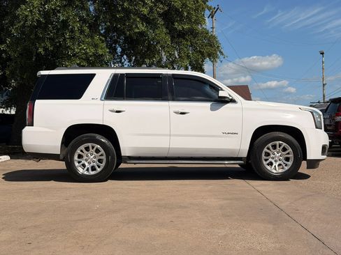 Used 2016 GMC Yukon SLT w/ HD Trailering Package RWD image 2