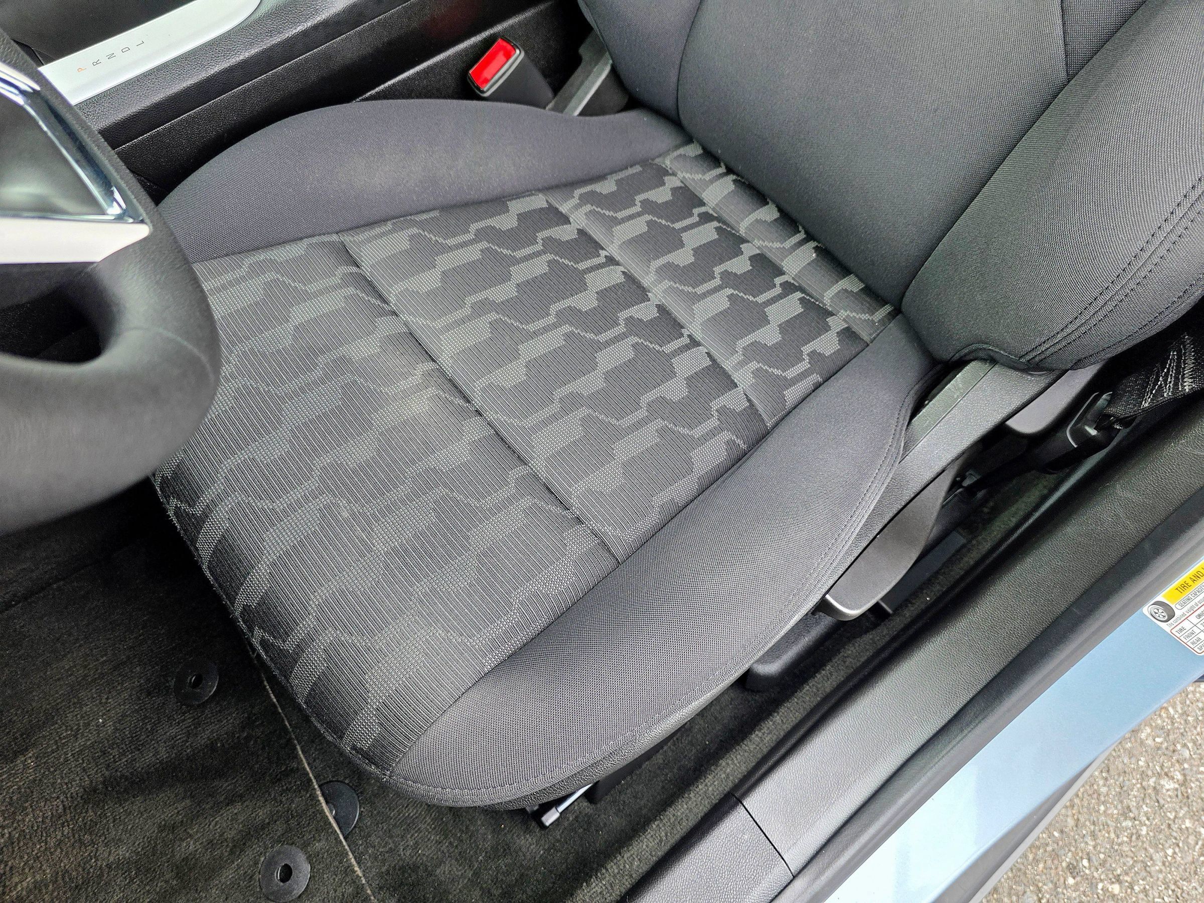 Used 2013 Chevrolet Volt FWD image 46