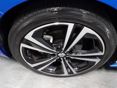Used 2023 Nissan Sentra SR w/ Trunk Package FWD image 24