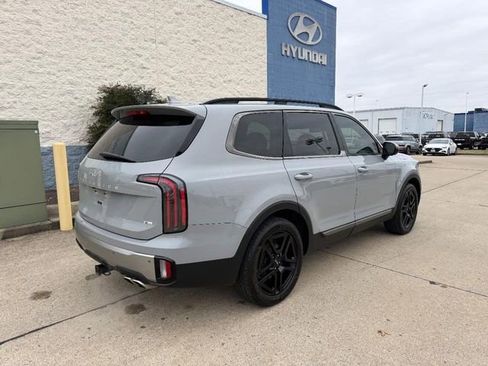 Used 2023 Kia Telluride SX X-Line image 3