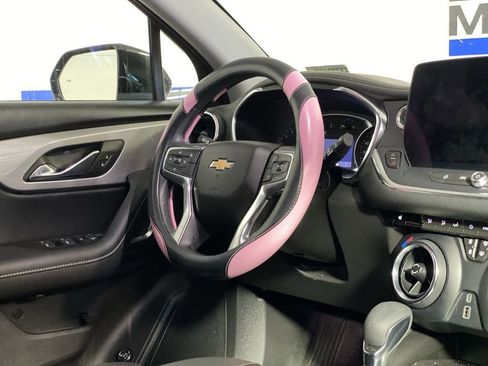 Used 2025 Chevrolet Blazer LT w/ Convenience Package FWD image 10