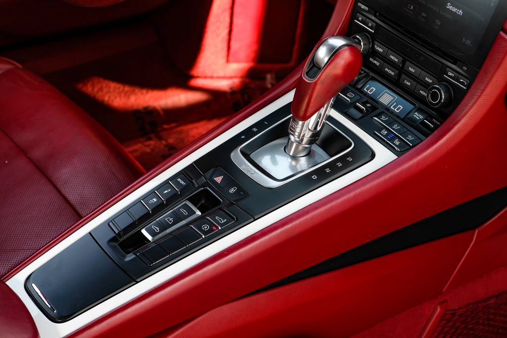 Used 2018 Porsche 911 Carrera image 20