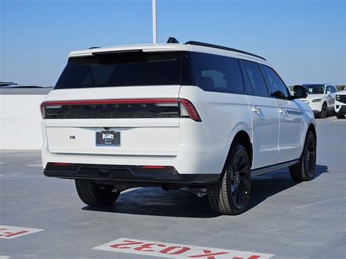 New 2025 Lincoln Navigator L Reserve w/ Jet Appearance Package image 7