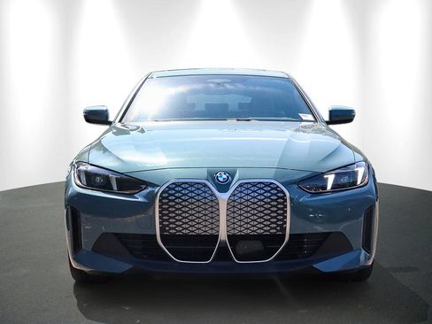 Used 2025 BMW i4 eDrive40 RWD image 2
