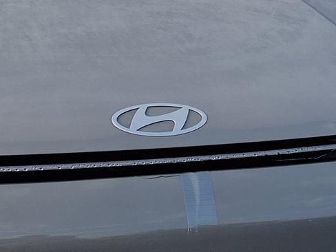 Used 2024 Hyundai Kona SE image 8