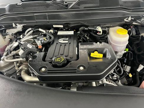 Used 2025 RAM 3500 Big Horn image 35