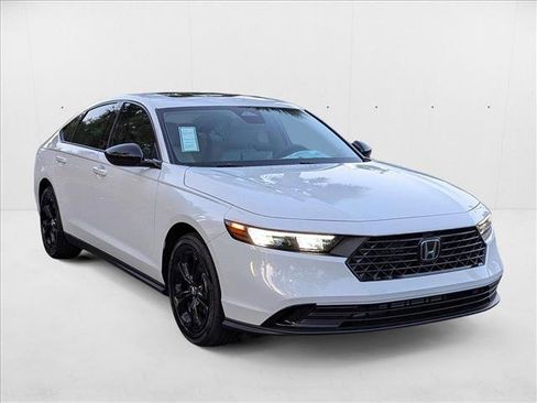 New 2025 Honda Accord SE image 7