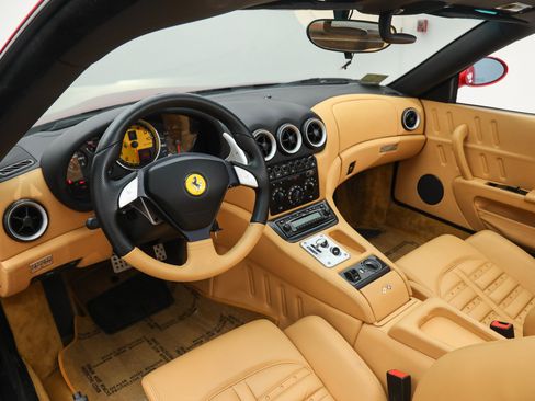 Used 2005 Ferrari 575M Maranello Superamerica image 2