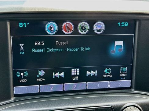 Used 2019 Chevrolet Silverado 1500 LT AWD/4WD image 11