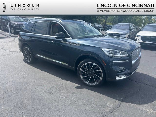 Used 2023 Lincoln Aviator Reserve w/ Equipment Group 201A AWD/4WD image 1