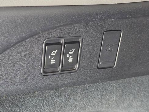 Used 2020 Lexus RX 350L FWD w/ Premium Package image 12