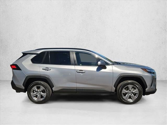 Certified 2025 Toyota RAV4 XLE AWD/4WD image 4
