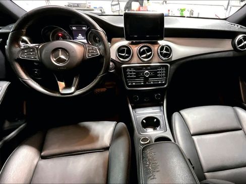 Used 2016 Mercedes-Benz GLA 250 4MATIC image 16