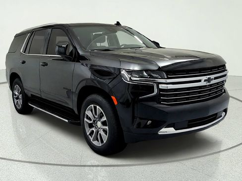 Used 2023 Chevrolet Tahoe LT w/ Luxury Package AWD/4WD image 7