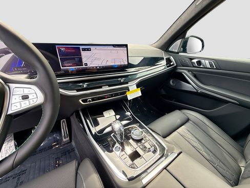 New 2026 BMW ALPINA XB7 AWD/4WD image 30