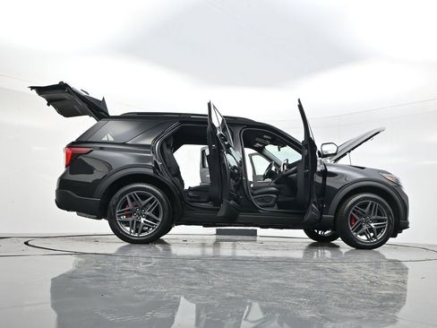 New 2026 Ford Explorer ST-Line w/ ST-Line Street Pack image 60