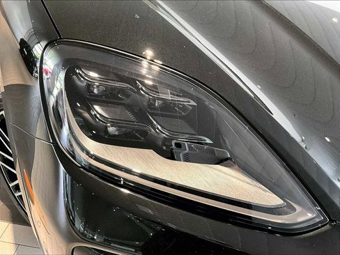 New 2026 Porsche Cayenne AWD/4WD image 12