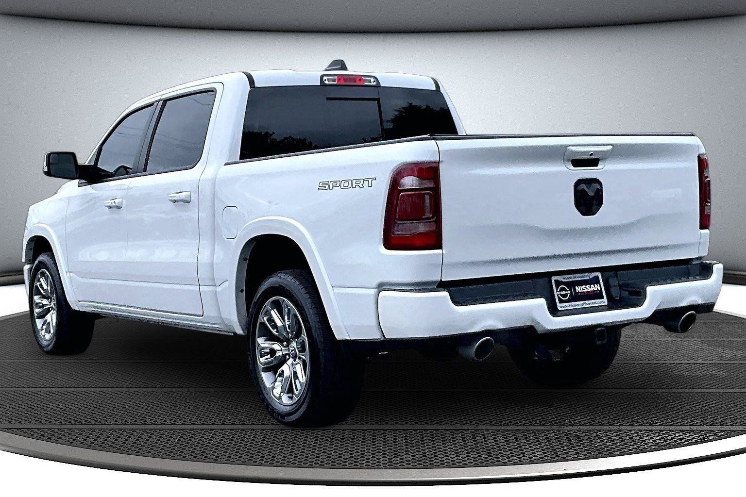 Used 2020 RAM 1500 Laramie w/ Sport Appearance Package AWD/4WD image 5