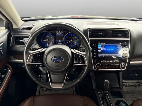 Used 2018 Subaru Outback 3.6R Touring AWD/4WD image 28