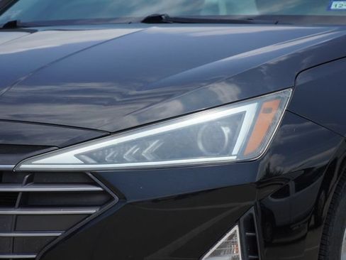 Used 2019 Hyundai Elantra SEL FWD image 4