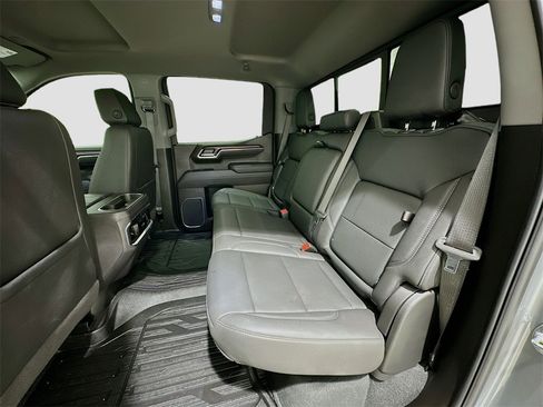 Used 2025 GMC Sierra 1500 SLT image 25