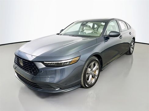 Used 2024 Honda Accord EX image 3