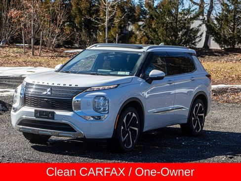 Used 2022 Mitsubishi Outlander SEL image 1
