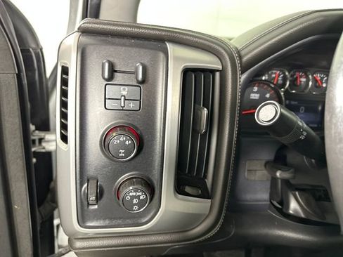 Used 2015 GMC Sierra 2500 SLE w/ SLE Preferred Package image 19