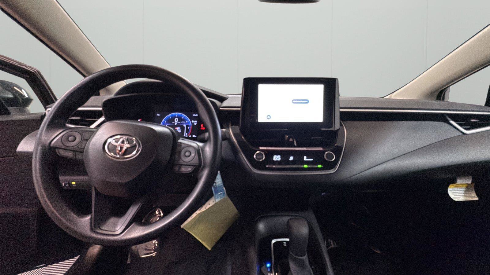 Used 2026 Toyota Corolla LE FWD image 20