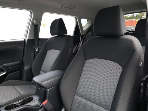 Used 2025 Kia Soul S FWD image 10