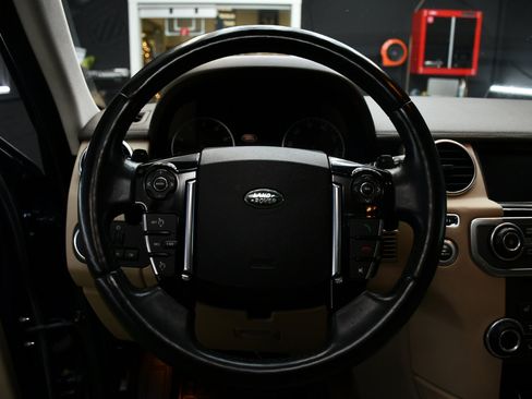 Used 2016 Land Rover LR4 HSE image 20