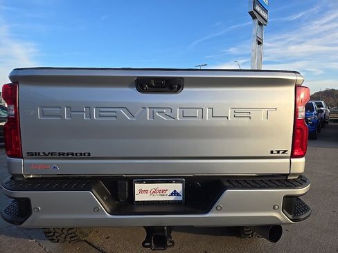 Used 2020 Chevrolet Silverado 3500 LTZ w/ LTZ Premium Package image 50