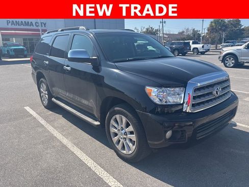 Used 2010 Toyota Sequoia Platinum image 1