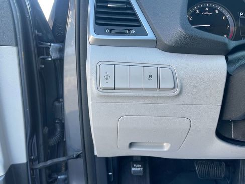 Used 2018 Hyundai Tucson SE image 14