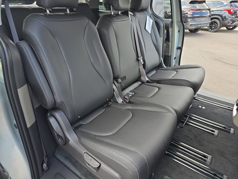 New 2026 Kia Carnival SX image 11