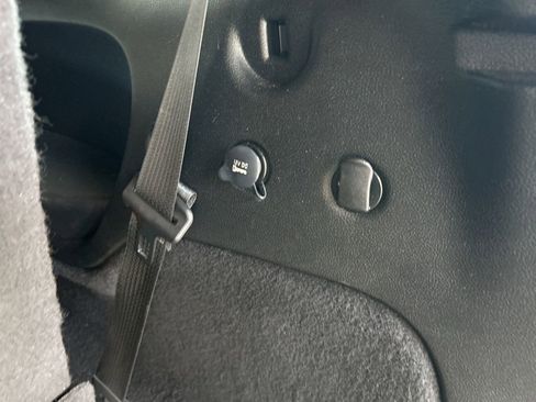 Used 2018 Dodge Durango R/T w/ Blacktop Package image 39