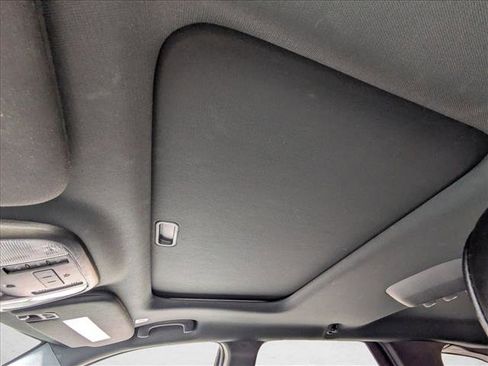 Used 2024 Dodge Durango GT image 16