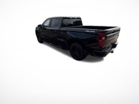 Used 2023 Chevrolet Silverado 1500 RST w/ Redline Edition AWD/4WD image 4