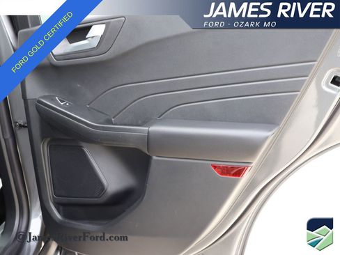 Certified 2025 Ford Escape Platinum image 11