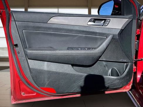 Used 2018 Hyundai Sonata Limited image 23