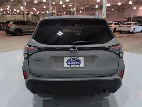 Certified 2025 Subaru Forester Premium w/ Convenience Package #1 AWD/4WD image 4