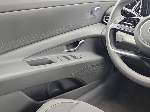 Certified 2024 Hyundai Elantra SEL FWD image 12