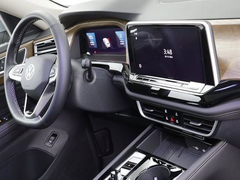 New 2026 Volkswagen Atlas SE image 21