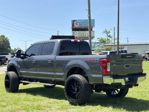 Used 2017 Ford F250 Lariat w/ Lariat Ultimate Package AWD/4WD image 8